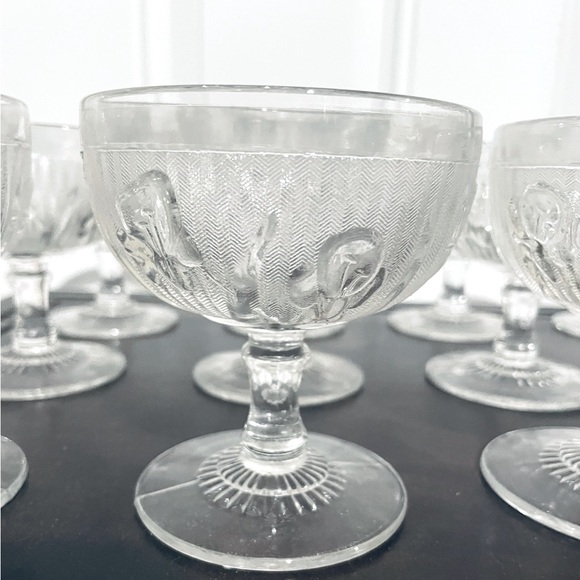 Jeanette Iris and Herringbone Depression Glass set of 12 Sherbet Glasses Vtg - Picture 7 of 7